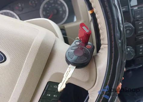 2010 Ford Escape Limited from USA, damaged, VIN 1FMCU9EG1AKB80361